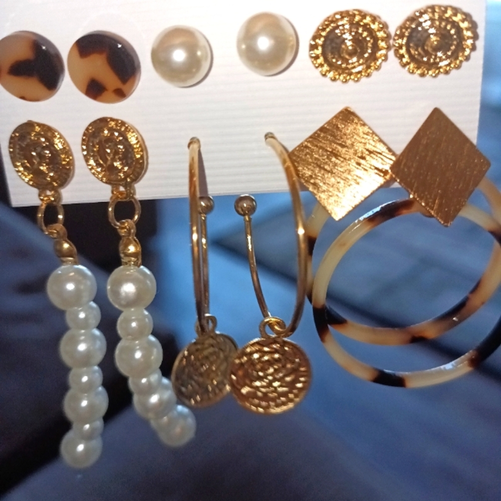 Earring Bundle, Studs, Hoops, Pearl and gold